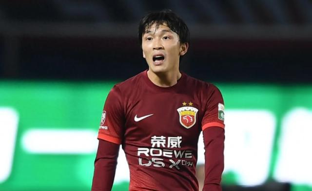 开云app下载入口官网-沪媒：王振澳伤情恐需时间恢复 王燊超或弥补空缺