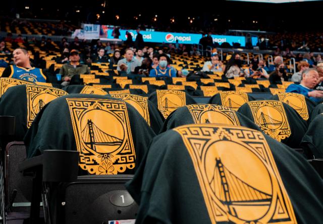 开云app下载入口官网-【现场】普尔爆发难救勇士 稳定性将决定赛季结局